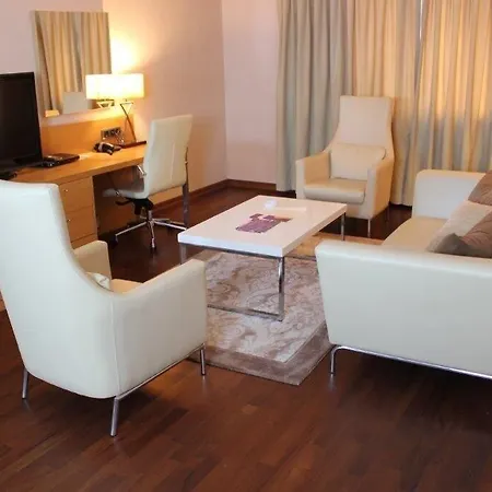 Hotel Anemon Grand