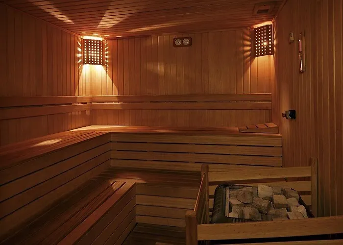 Anemon Grand Hotel 5*